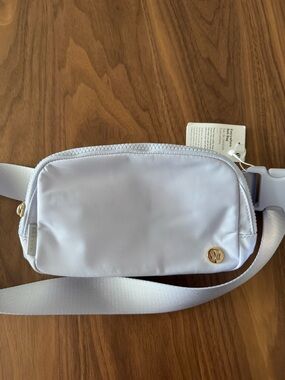 NWT Lululemon Everywhere Belt Bag